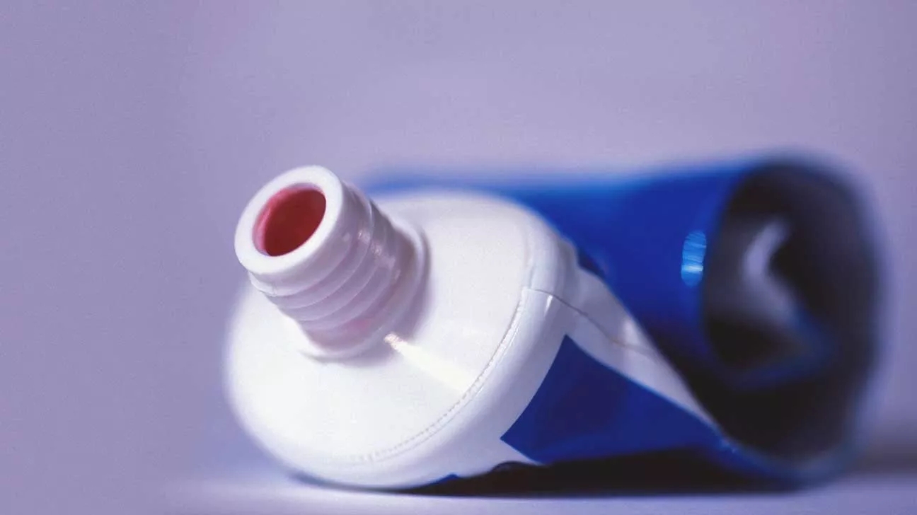 牙膏可以治疗痘痘吗?